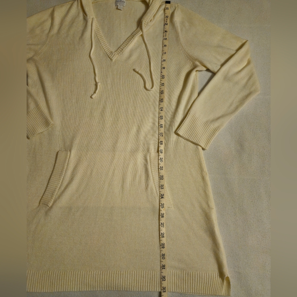New York & Company Soho Street Beige Knitwear - Picture 5 of 9